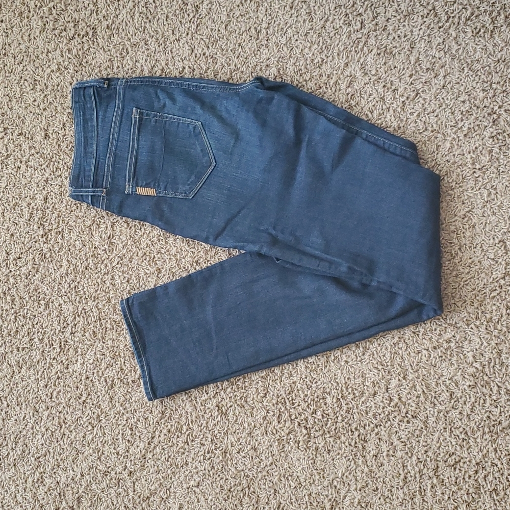 Paige denim dark wash. EUC size 29.